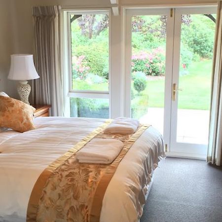Rhododendron Garden Hotel Christchurch Room photo
